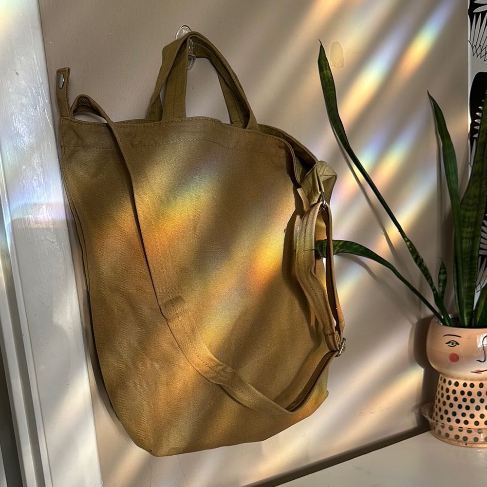 BAGGU khaki canvas duck bag(vertical)
